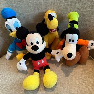 Mickey, Donald, Goofy, Pluto plush set